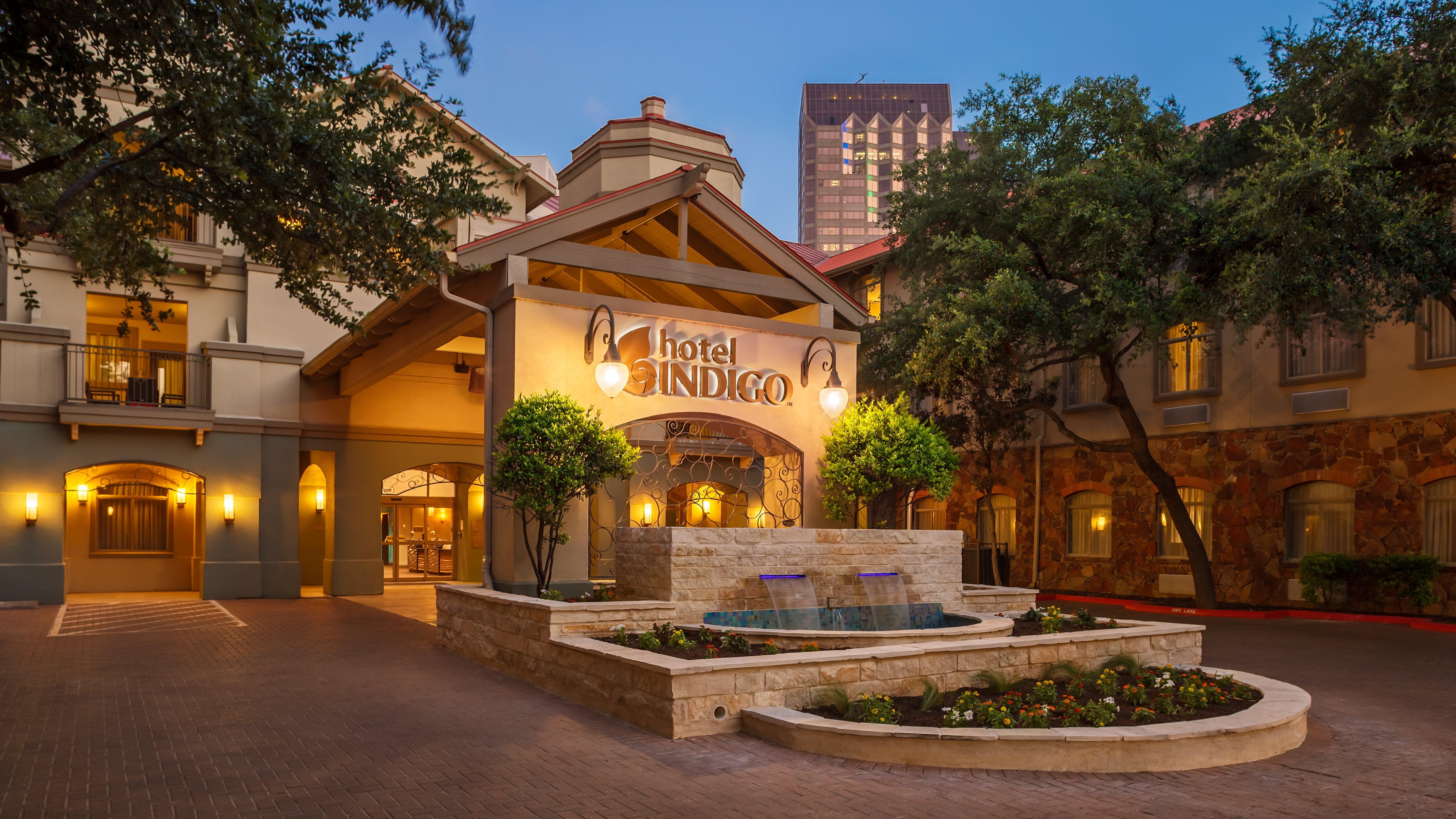 Hotel Indigo San Antonio Riverwalk By Ihg Екстер'єр фото