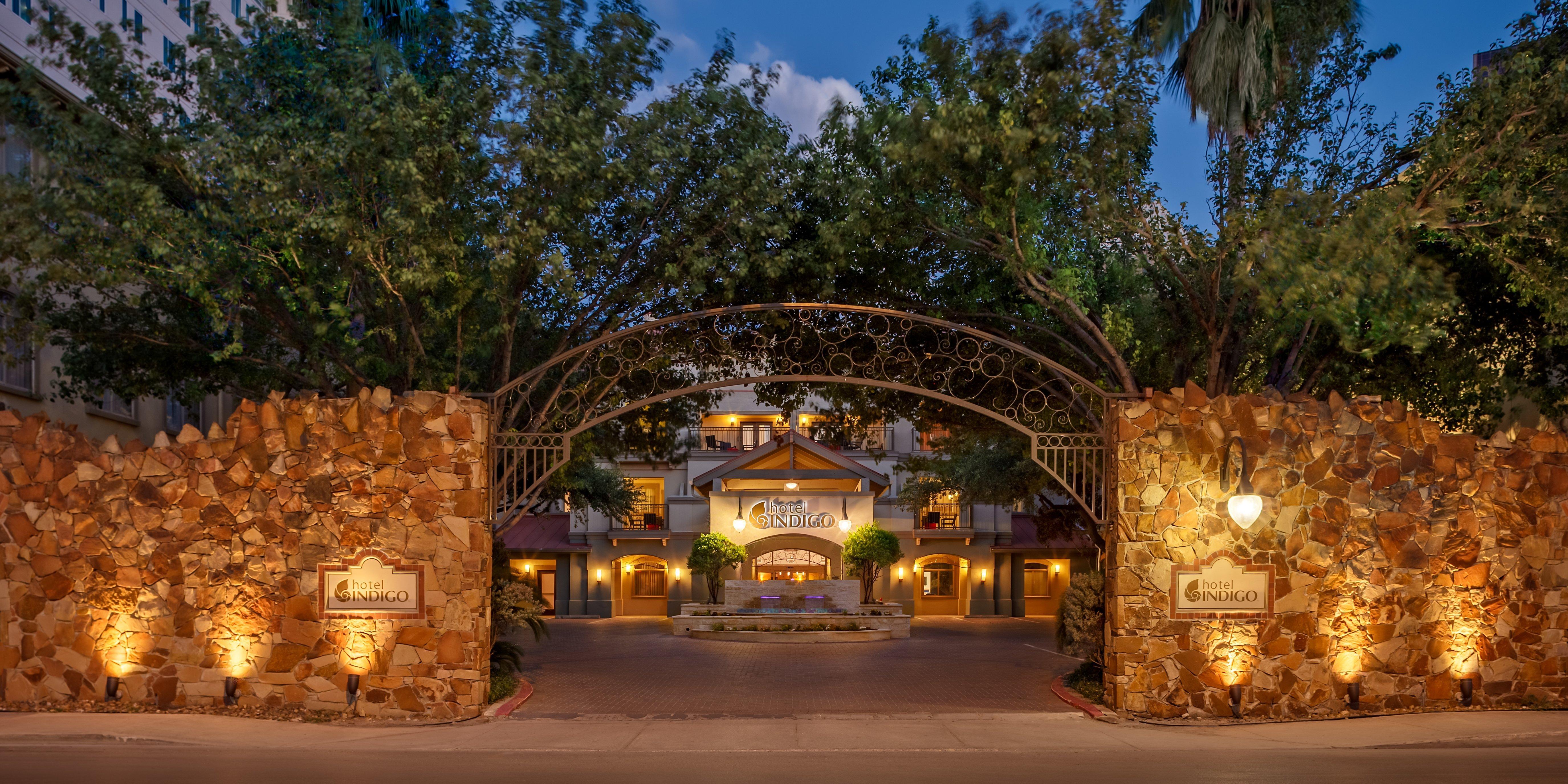 Hotel Indigo San Antonio Riverwalk By Ihg Екстер'єр фото